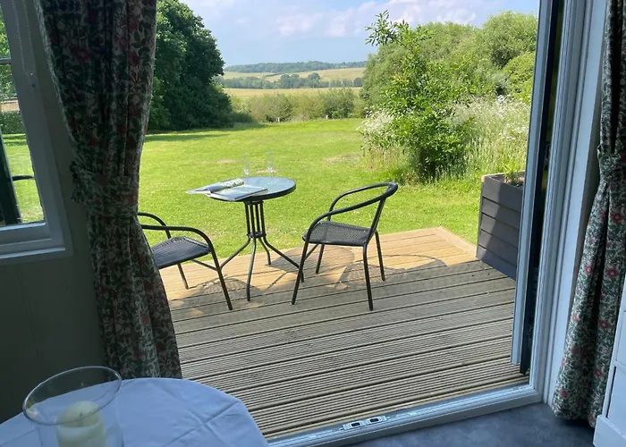 Provender Beautiful Views And Intimate Comfort
