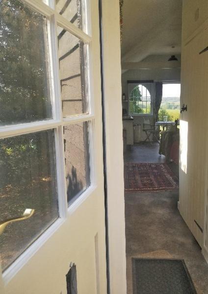Provender Beautiful Views And Intimate Comfort