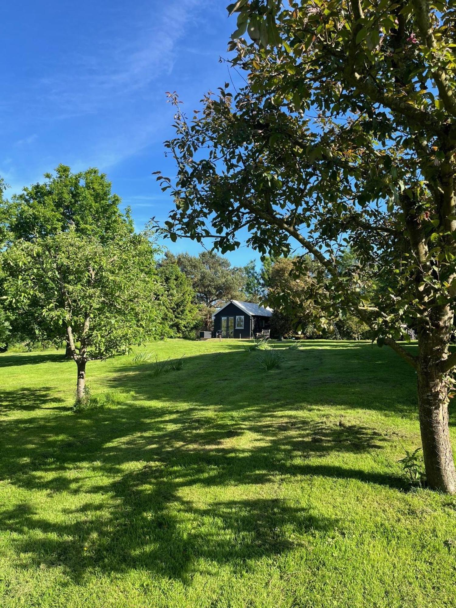 Provender Beautiful Views And Intimate Comfort *