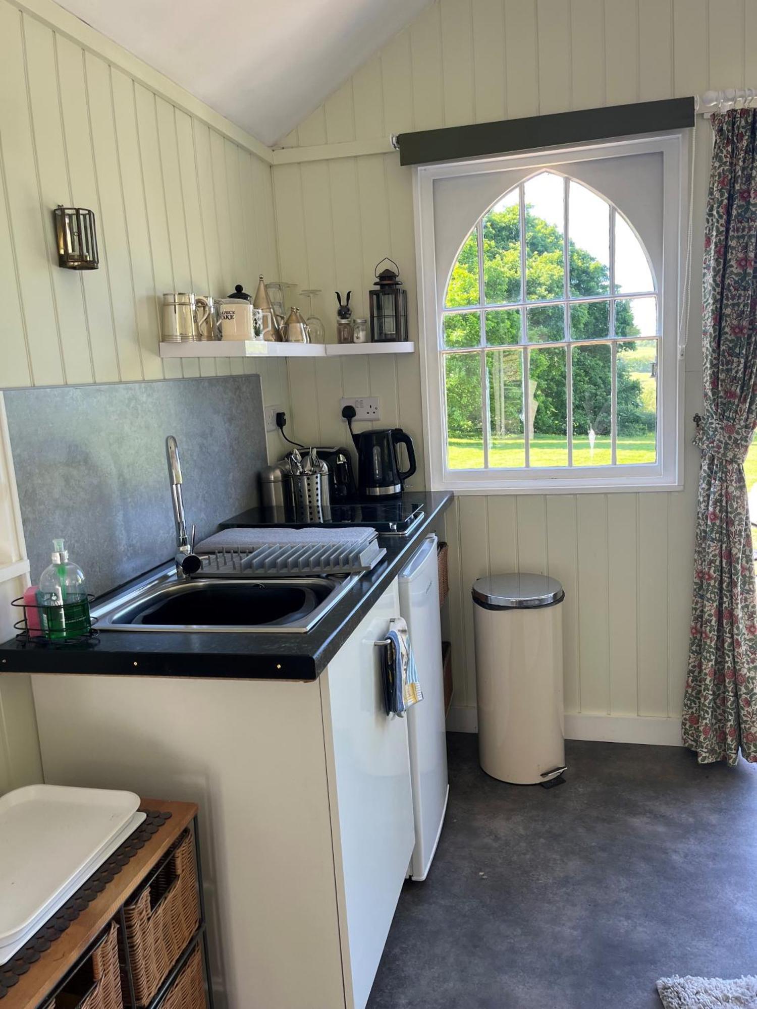 Provender Beautiful Views And Intimate Comfort Guestling